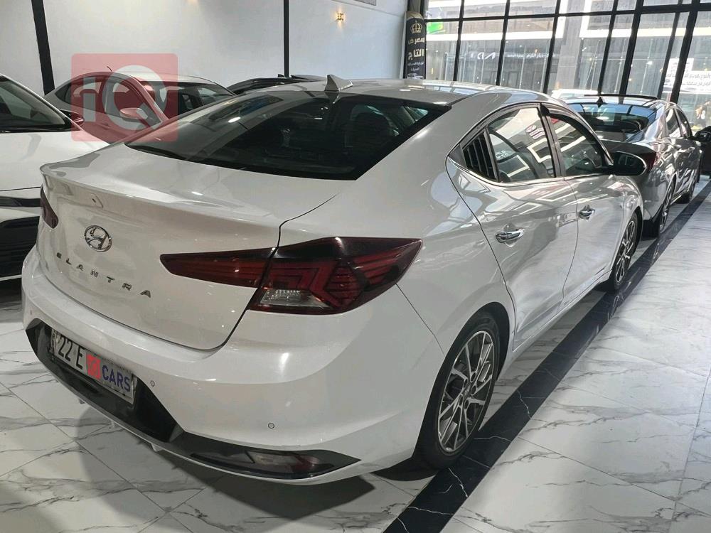 هيونداي النترا